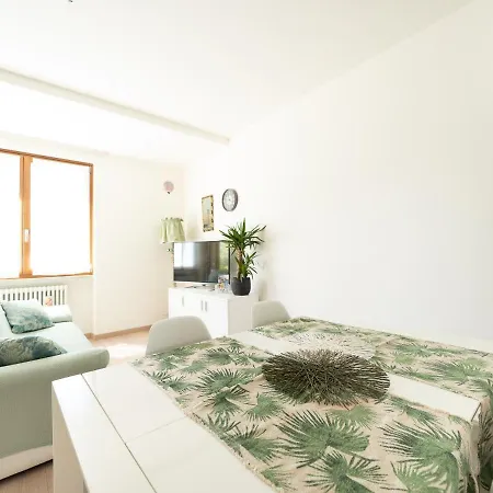 Apartment Luminosa Casetta Per Due Bardolino