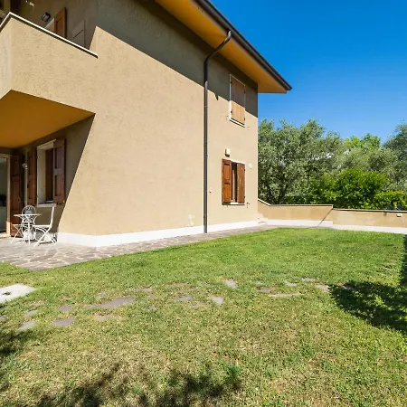 Apartment Luminosa Casetta Per Due