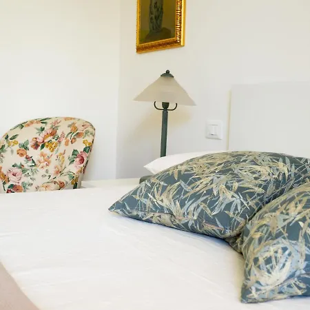 Luminosa Casetta Per Due Daire *